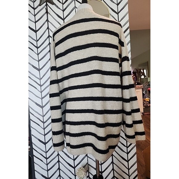 H&M Women Striped Sweater Medium Black Cream Knit Mock Neck Long Sleeve Oversize - Picture 6 of 8